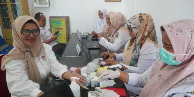 Puluhan Pegawai Ikuti CKG di Pustu Balai Kota Padang