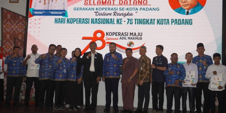 Wako Fadly Amran Luncurkan Koperasi Merah Putih di Kota Padang 