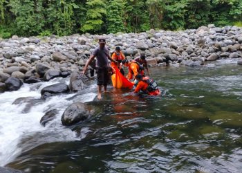 Mayat Pria Tanpa Identitas Ditemukan di Sungai Lubuk Minturun