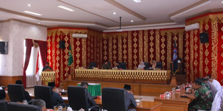 DPRD Payakumbuh Sahkan 2 Ranperda Menjadi Perda