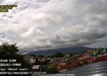 Gunung Marapi Kembali Erupsi, Warga Diimbau Tidak Mendekat Radius 3 Km dari Kawah