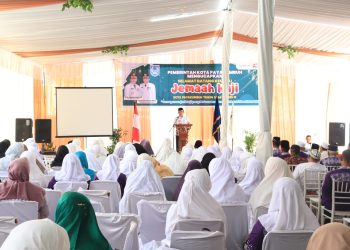 Wali Kota Zulmaeta Sambut Kepulangan 201 Jemaah Haji Asal Payakumbuh