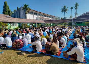Wabup Lima Puluh Kota Hadiri Shalat Istisqa dan Tutup Kegiatan MPLS di SMKN 1 Guguak