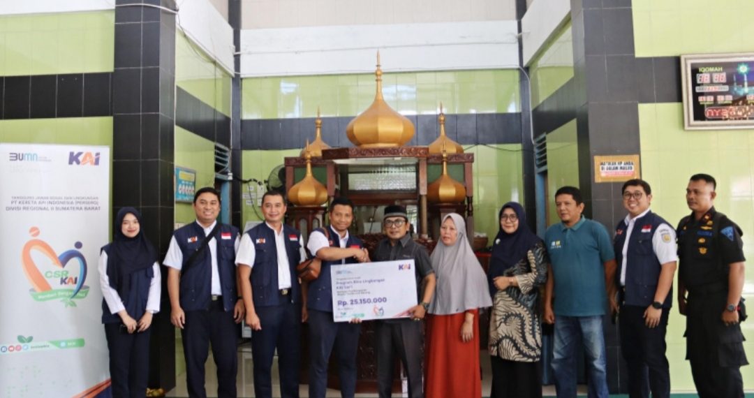 Perkuat Komitmen, KAI Divre II Sumbar Kembali Kucurkan Dana Bantuan TJSL di Kota Padang