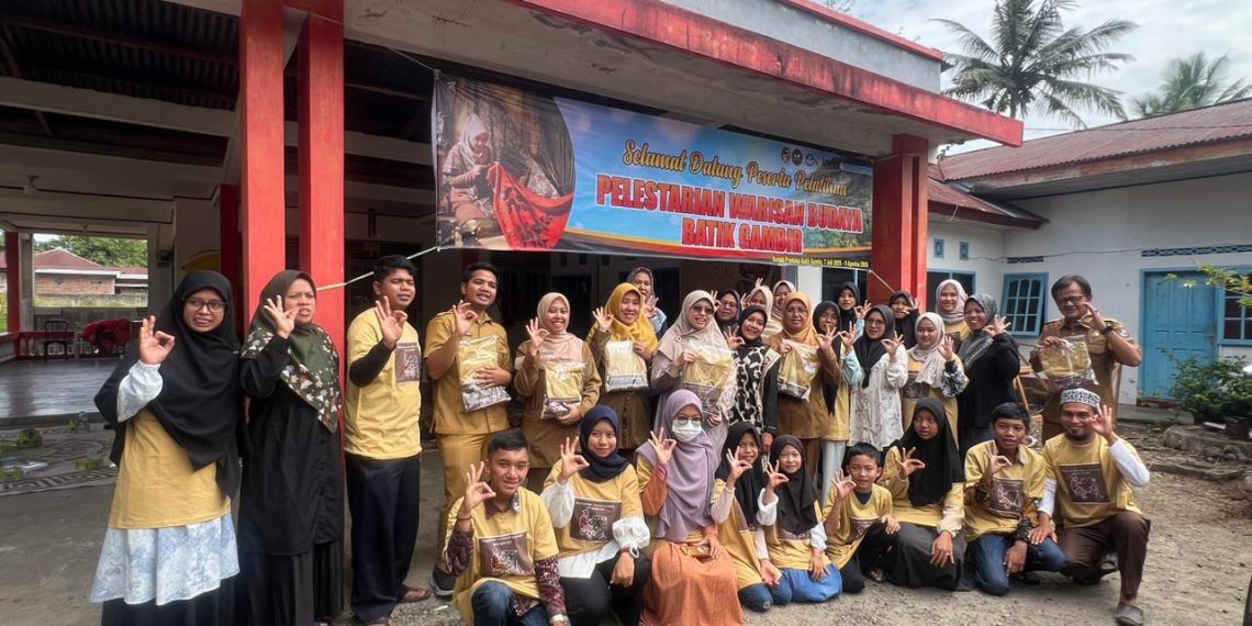 Puluhan Peserta Ikuti Pelatihan Batik Gambir di Kabupaten Lima Puluh Kota