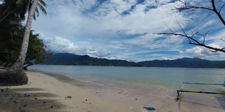 Tiga Pantai Cantik di Kota Padang yang Cocok Buat Liburan Akhir Pekan