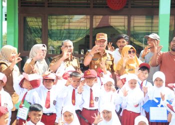 Wawako Payakumbuh Elzadaswarman Monitoring Hari Pertama Sekolah