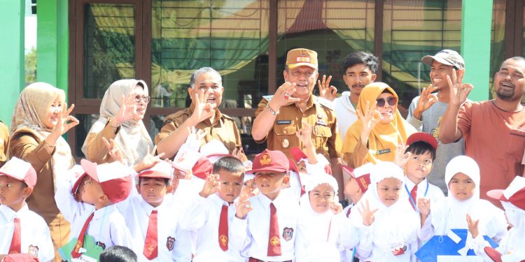 Wawako Payakumbuh Elzadaswarman Monitoring Hari Pertama Sekolah