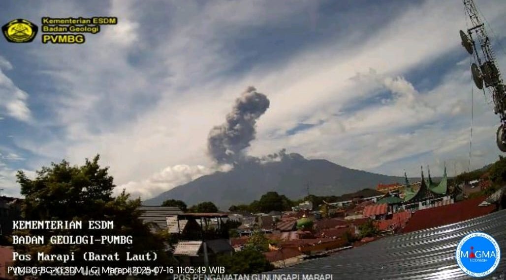 Gunung Marapi Erupsi Hari Ini, Semburkan Abu Vulkanik Setinggi 1.200 Meter