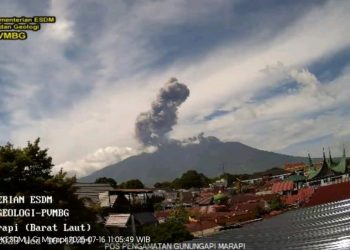 Gunung Marapi Erupsi Hari Ini, Semburkan Abu Vulkanik Setinggi 1.200 Meter