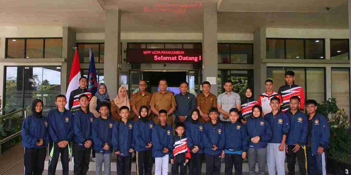Pemko Payakumbuh Lepas Kontingen Shorinji Kempo untuk Mengikuti Kejurda Sumbar