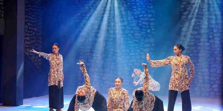 Tari “Dualitas” Guncang Festival Nan Jombang, HJK Padang ke-356 Dirayakan Lewat Seni yang Menggugah