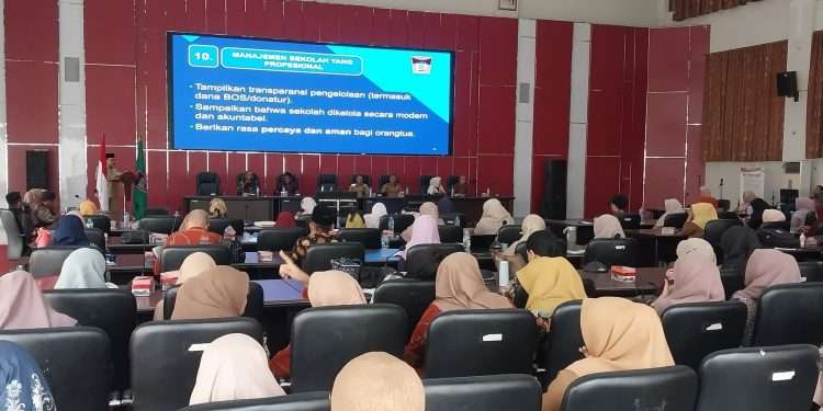 Rakor SMP Swasta 2025: Pemko Padang Dorong Sekolah Jadi Menyenangkan dan Inovatif