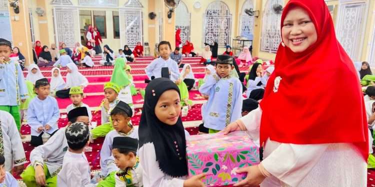 Tampil Beda! Peringatan HUT RI Digelar Di Lingkungan Masjid