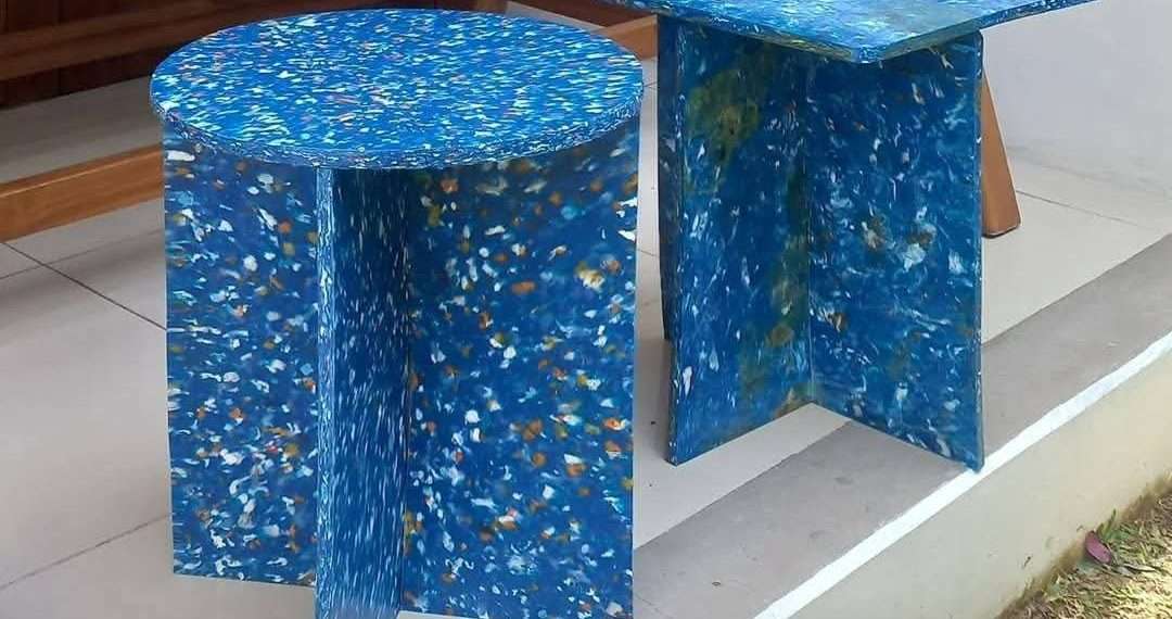 Kreatif, Anak Muda Kota Padang Sulap Sampah Jadi Sembako dan Furnitur