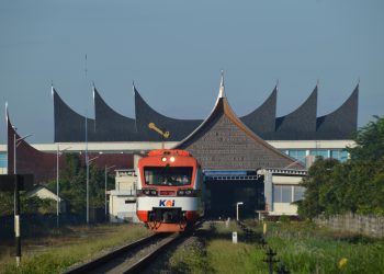 Perluas Jangkauan Layanan, KA Lembah Anai Kembali Layani Penumpang Hingga BIM