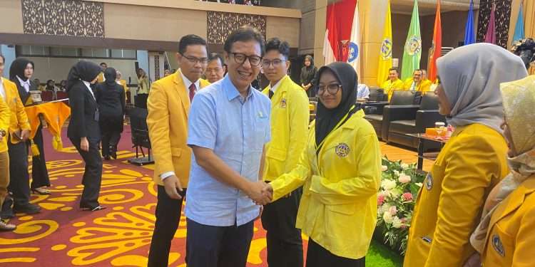 UNP Terima 12.390 Mahasiswa Baru, PKKMB Dibuka Menkes Budi Gunadi