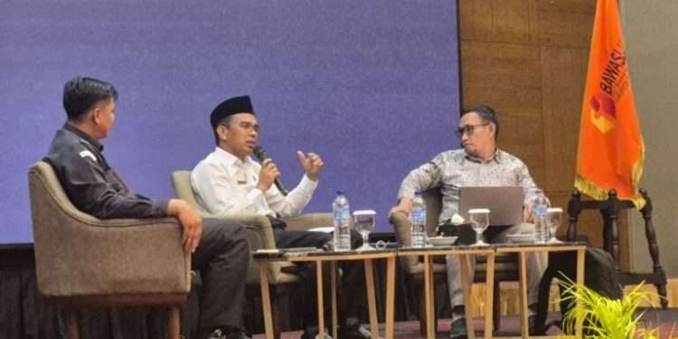 Rektor UIN MY Batusangkar Soroti Pentingnya Penguatan Kelembagaan Pengawas Pemilu