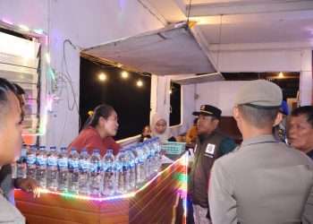 Satpol PP Padang Grebek Dua Kafe Nakal, Karaoke Bising dan Jual Alkohol Tanpa Izin
