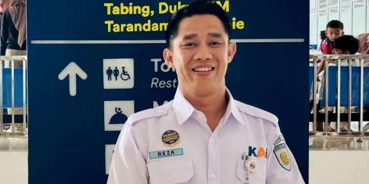 KAI Divre II Sumbar Ingatkan, Keselamatan di Perlintasan Sebidang Bergantung pada Kepatuhan Pengguna Jalan