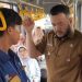 Di Atas Bus Trans Padang, Wali Kota Fadly Amran Serap Aspirasi Penumpang