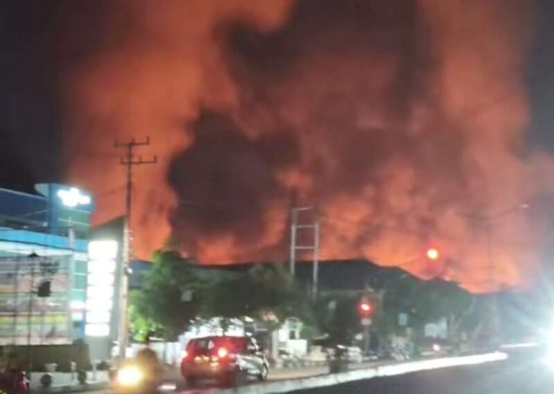 Pasar Payakumbuh Terbakar, Api Membumbung Tinggi