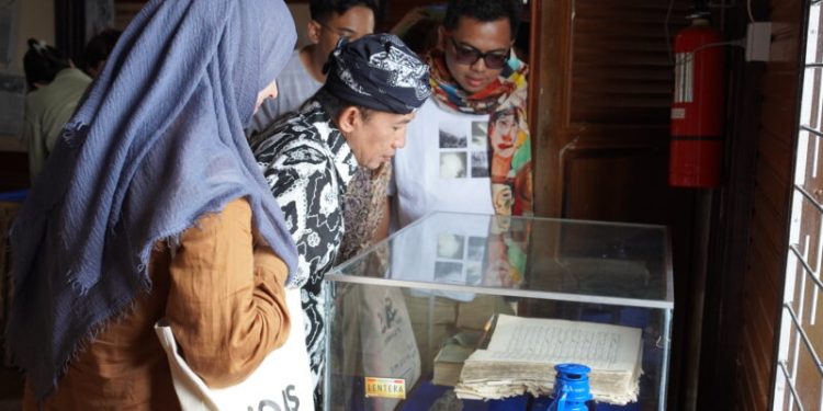 20 Orang Peneliti Mancanegara Nikmati Kampung Kelahiran Buya Hamka