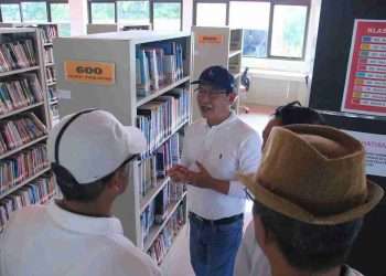 Walikota Payakumbuh Kunjungi Perpustakaan Daerah di Bukit Sibaluik
