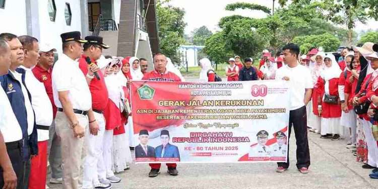 Wawako Payakumbuh Lepas Ribuan Peserta Jalan Sehat yang Digelar  Kemenag – FKUB