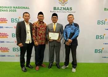 Bupati Padang Pariaman Sabet Penghargaan BAZNAS