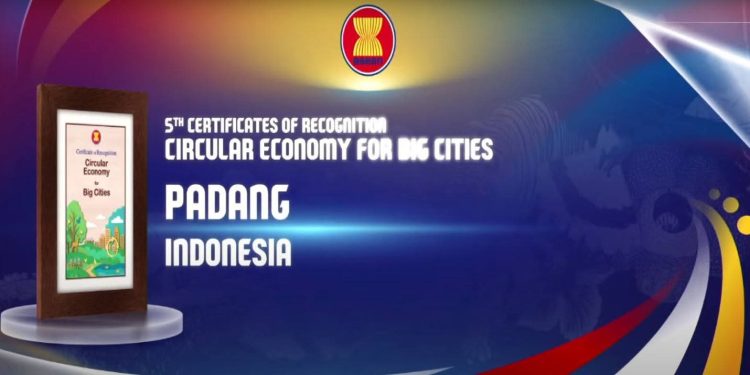 Hebat!! Kota Padang Bawa Pulang “Adipura Tingkat ASEAN”