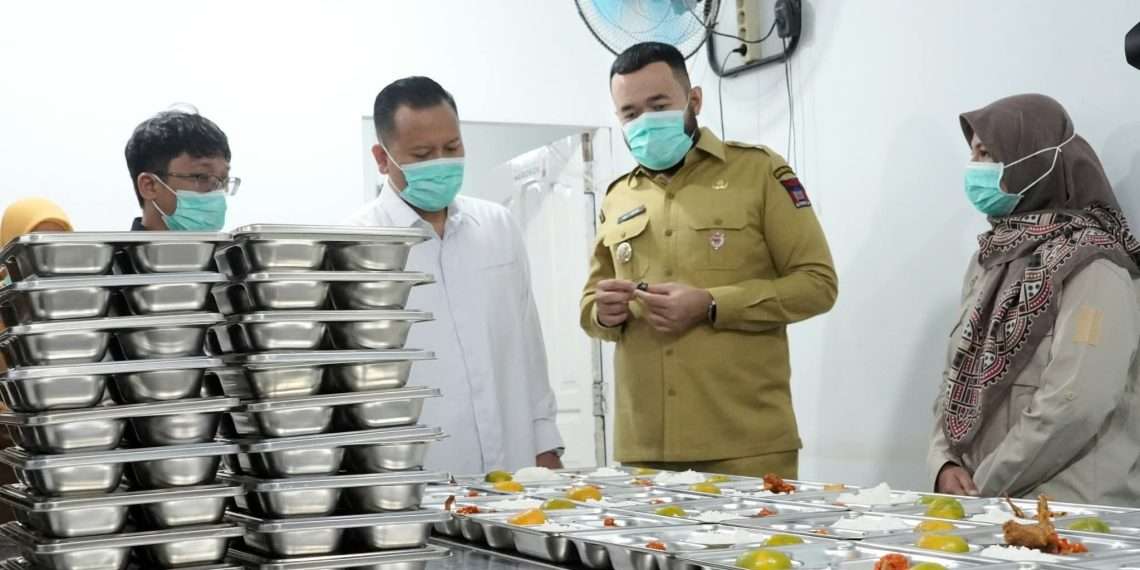 Fadly Amran Ajak Investor Percepat Hadirnya 82 Dapur MBG di Padang