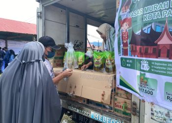 Pemko Padang Gelar Pasar Murah untuk Stabilkan Harga Bahan Pokok