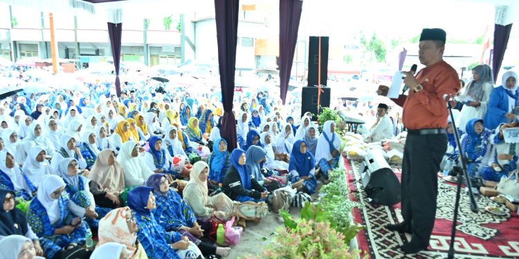 Ribuan Jamaah Hadiri Dakwah Wisata yang Digelar BKMT Sumbar di Kota Payakumbuh