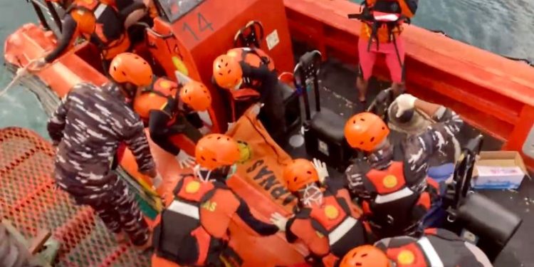 Dua Nelayan Ditemukan Meninggal Dunia Usai Kapal Terbalik di Perairan Pulau Pisang Gadang