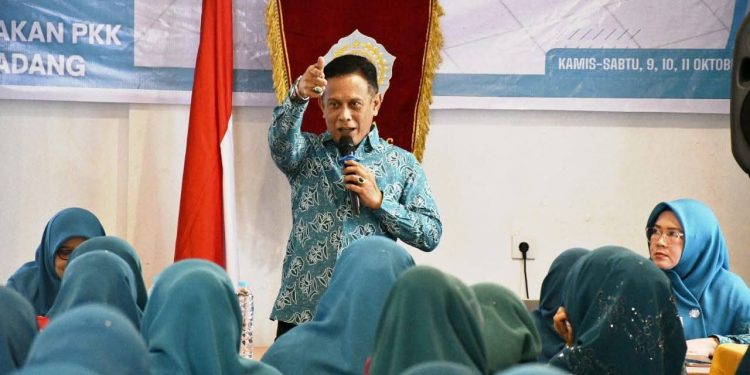 Pemko Padang Minta Orang Tua Antar Anak Ikut Smart Surau