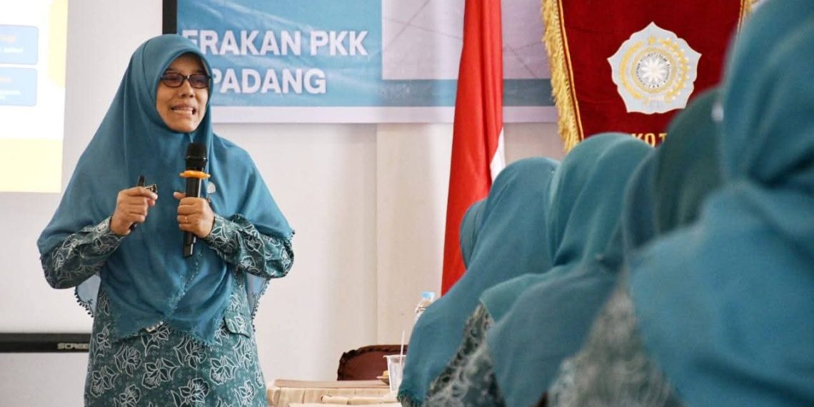 TP PKK Padang Gelar Bimtek untuk Seluruh Kader