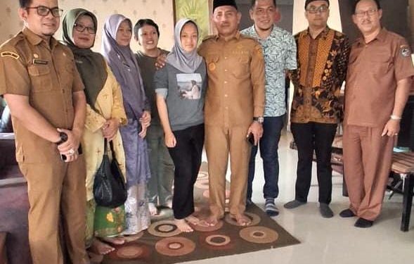 Ibunya Terancam Dideportasi, Bupati Safni Support Zahira