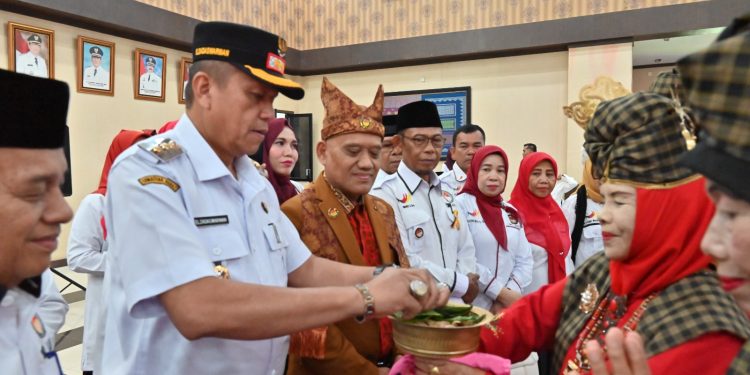 Wawako Payakumbuh Hadiri Pelantikan DPD LAKAM Kota Payakumbuh