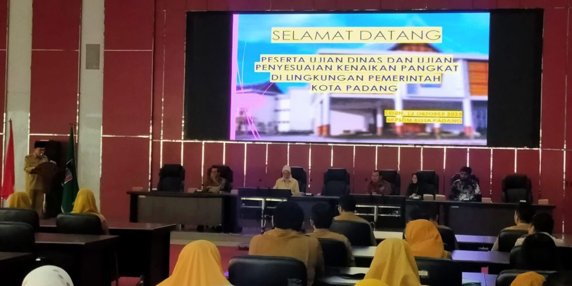 ASN Padang Dituntut Kompeten Terhadap Digitalisasi