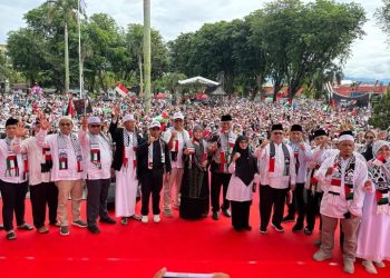 Ribuan Warga Padati Kantor Gubernur Sumbar, Donasi untuk Palestina Tembus Rp2 Miliar