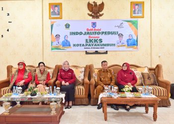 Pemko Payakumbuh Bersama LKKS dan Indo Jalito Salurkan Bantuan Sosial