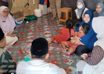Kisah Perjuangan Seorang Ibu sebagai Kuli Batu di Padangpariaman