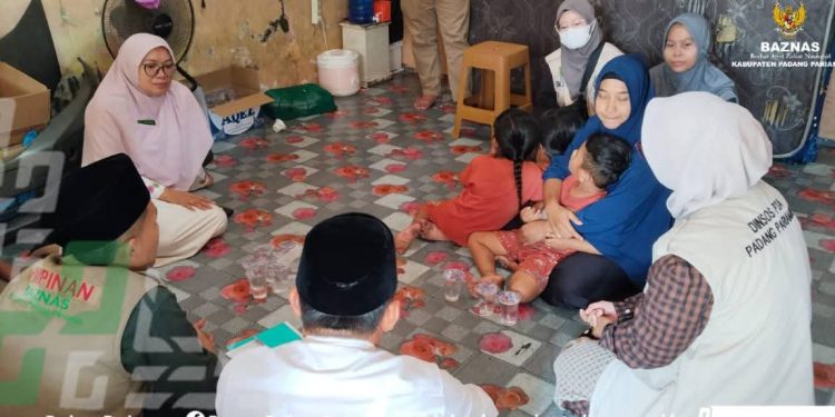 Kisah Perjuangan Seorang Ibu sebagai Kuli Batu di Padangpariaman