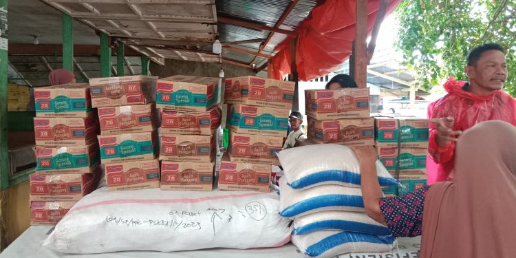 Bantuan Korban Bencana Alam Kota Padang Didistribusikan