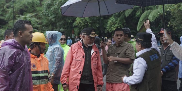 Gubernur Mahyeldi Tinjau Lokasi Galodo di Malalak Timur, Instruksikan Penanganan Cepat untuk Korban