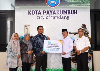 Dukung Pemulihan Pasar Payakumbuh Pasca Kebakaran, PT BSI Tbk Salurkan Bantuan Kemanusiaan 25 Juta