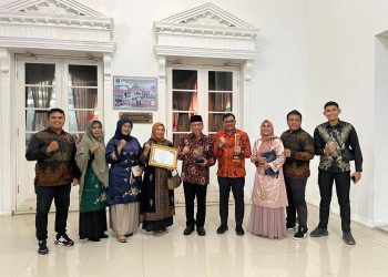 Padang Peringkat Satu KIP 2025, Wawako Maigus Nasir Dianugerahi Achievement Motivation Person