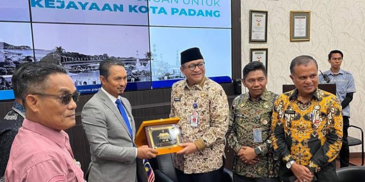 Terima Kunjungan Konjen Malaysia Medan, Pemko Padang Siap Jalin Kerja Sama