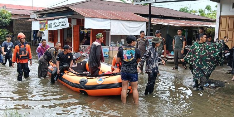 27.433 Warga Padang Terdampak Banjir